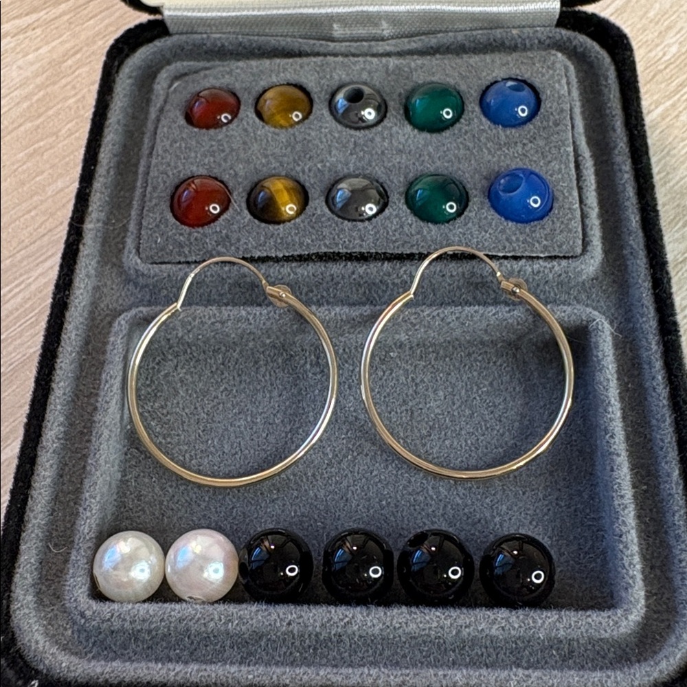 14KT Yellow Gold Thin 20 MM Hoop Earrings with 8 Sets of Removable Bead Charms - Picture 5 of 7